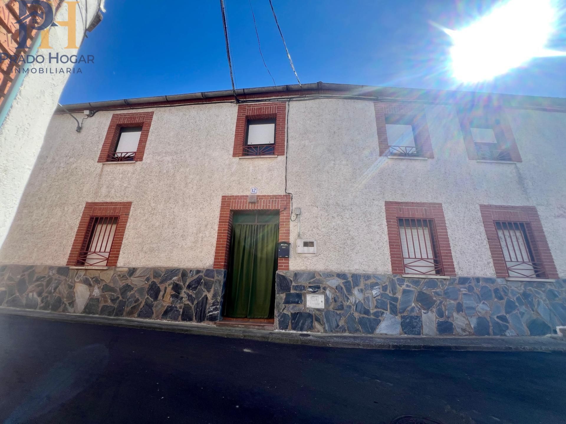 Exterior view of House or chalet for sale in Las Herencias  with Heating