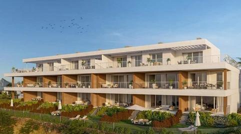 Foto 3 de Apartamento en venta en Cortijo de las Aguzaderas, La Alcaidesa, Cádiz