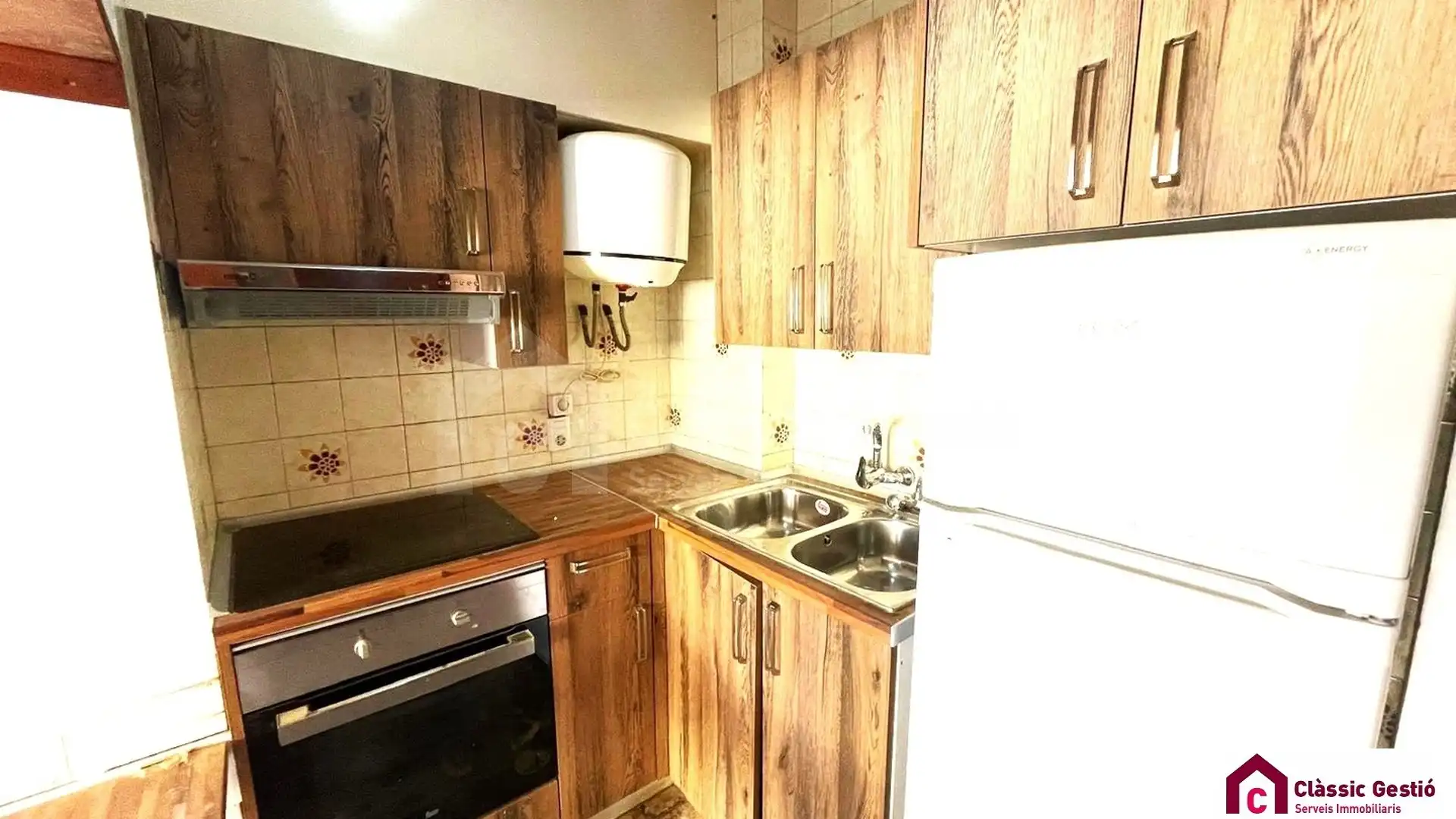 Kitchen of Lofts for sale in Casc Antic