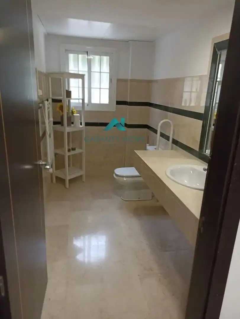 Bathroom of Office for rent in Estepona  with Air Conditioner