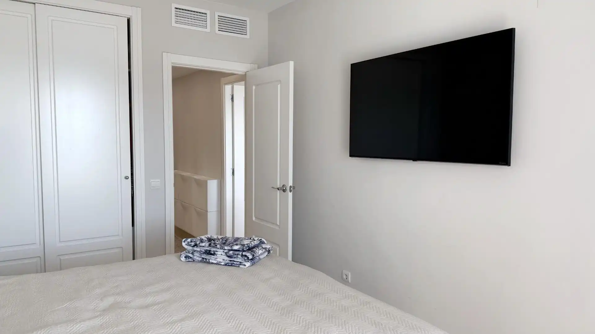 Dormitori de Apartament en venda en Calpe / Calp amb Aire condicionat, Calefacció i Jardí privat