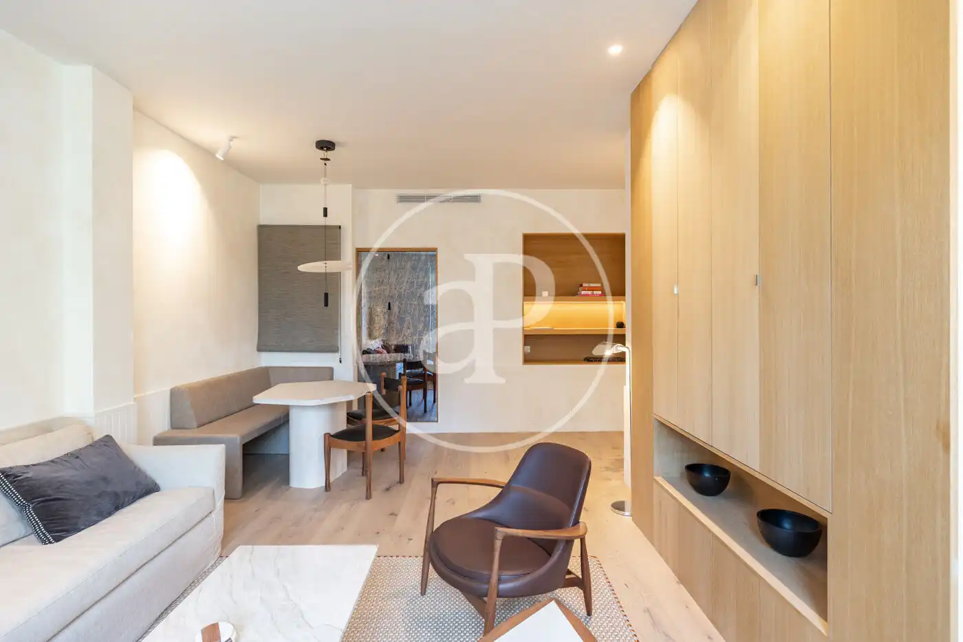 Sala de estar de Piso en venta en Barcelona con Aire acondicionado, Calefacción y Amueblado