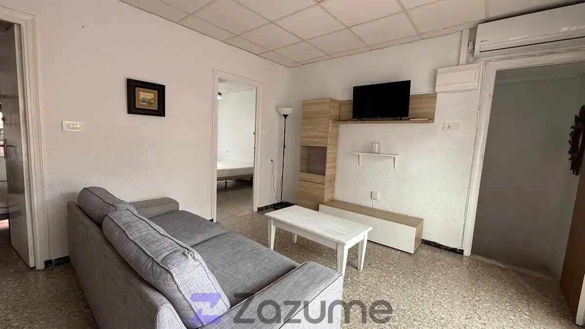 Sala d'estar de Pis de lloguer en Murcia amb Aire condicionat, Moblat i Forn