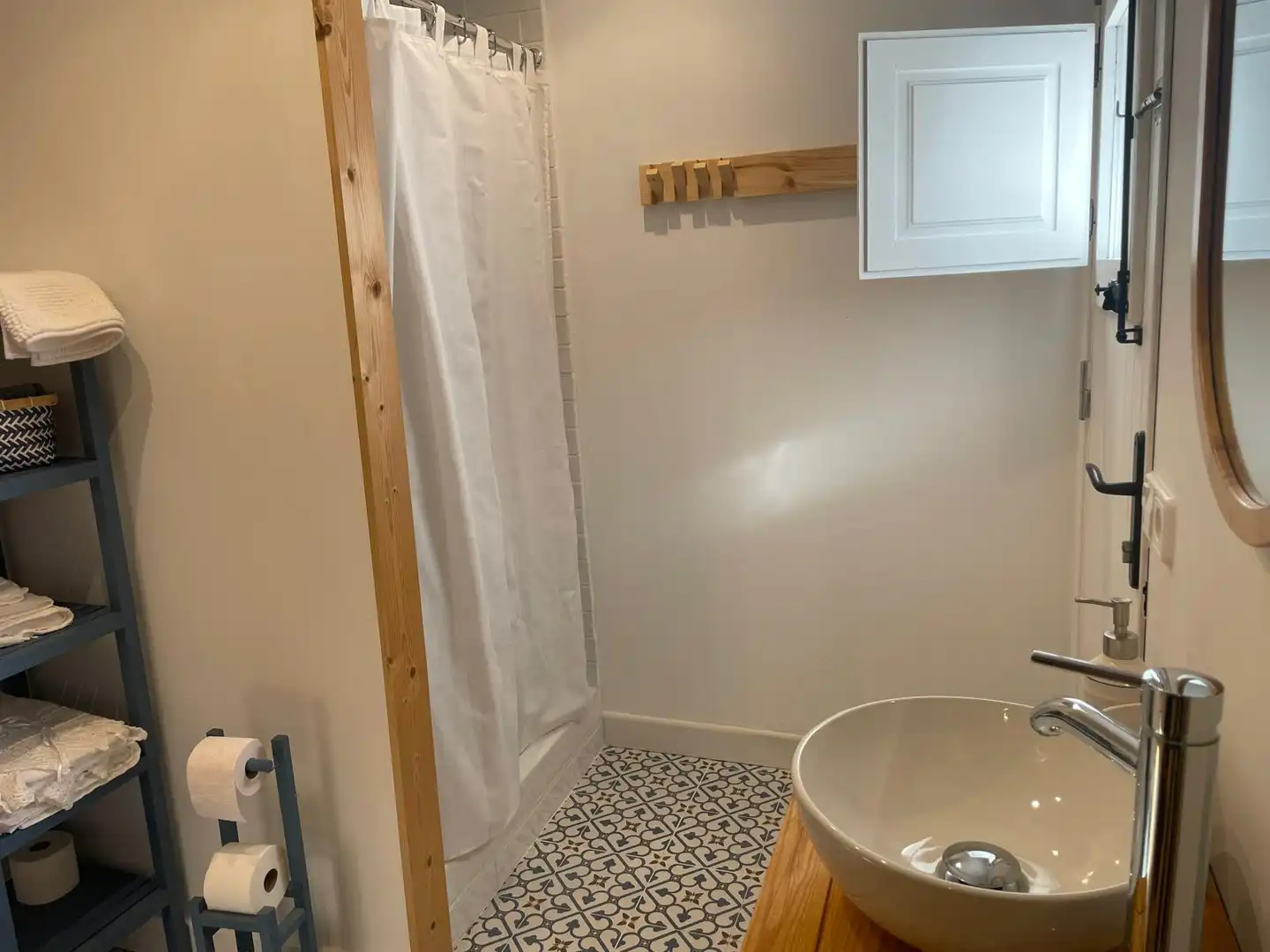 Bany de Casa adosada en venda en La Nou de Gaià amb Jardí privat, Terrassa i Piscina