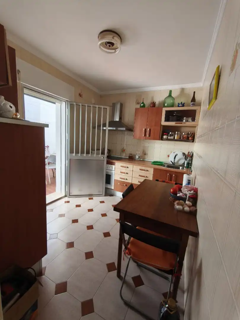 Küche von Wohnung zum Verkauf in Isla Cristina mit Klimaanlage, Heizung und Terrasse