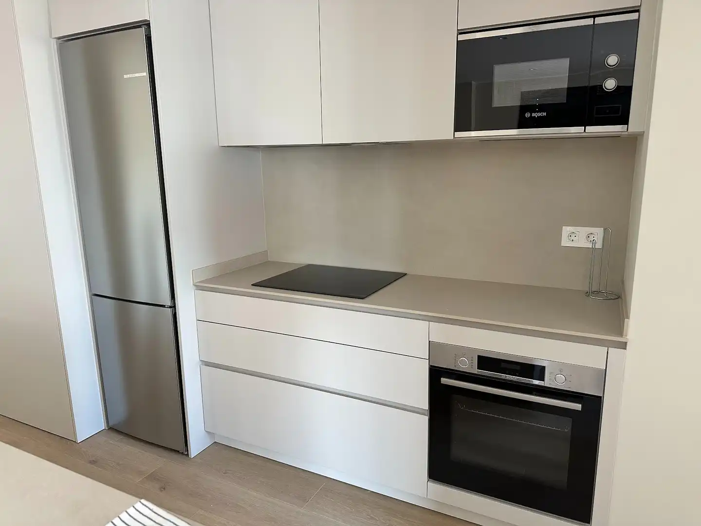 Cuina de Pis per a compartir en Vic amb Aire condicionat, Calefacció i Terrassa