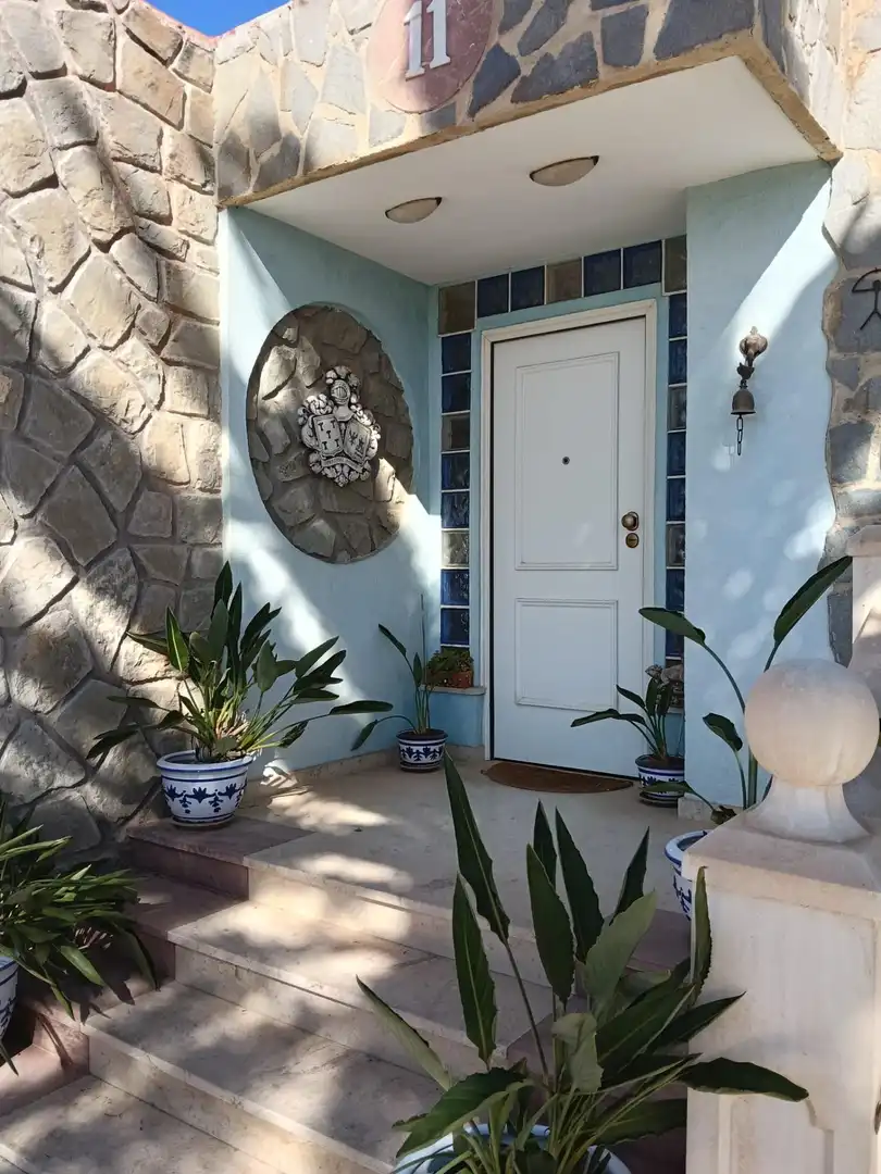 Houses for sale in L'Alfàs del Pi  with Air Conditioner, Private garden and Terrace