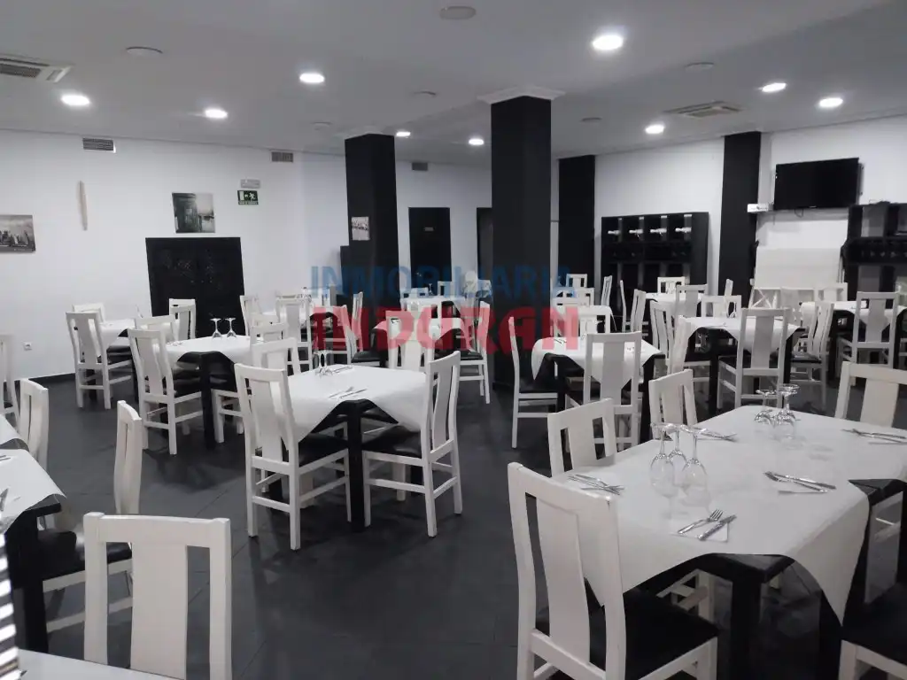 Local commercial à vendre à Navalmoral de la Mata, imagen 8