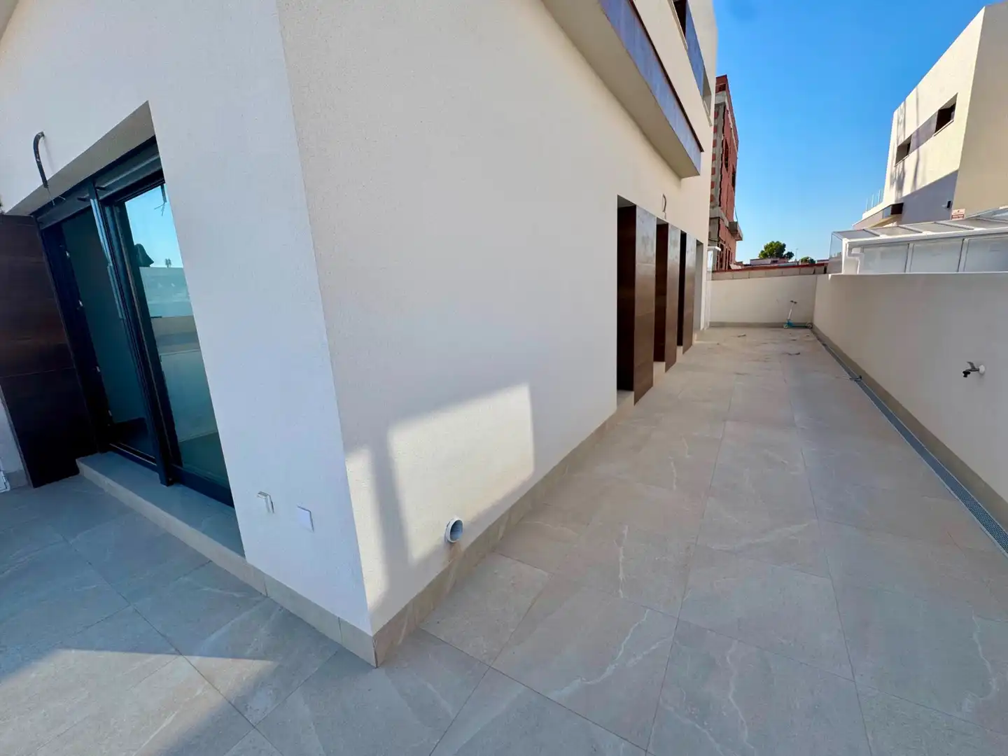 Casa aparellada amb piscina en venda a Calle Manuel de Falla 13, imagen 16
