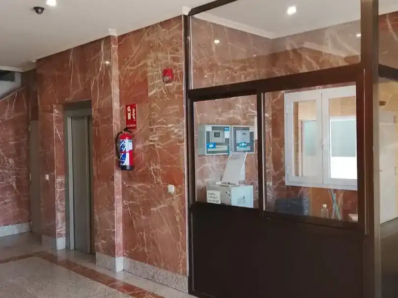 Wohnung zum Verkauf in  Madrid Capital mit Klimaanlage und Schwimmbad