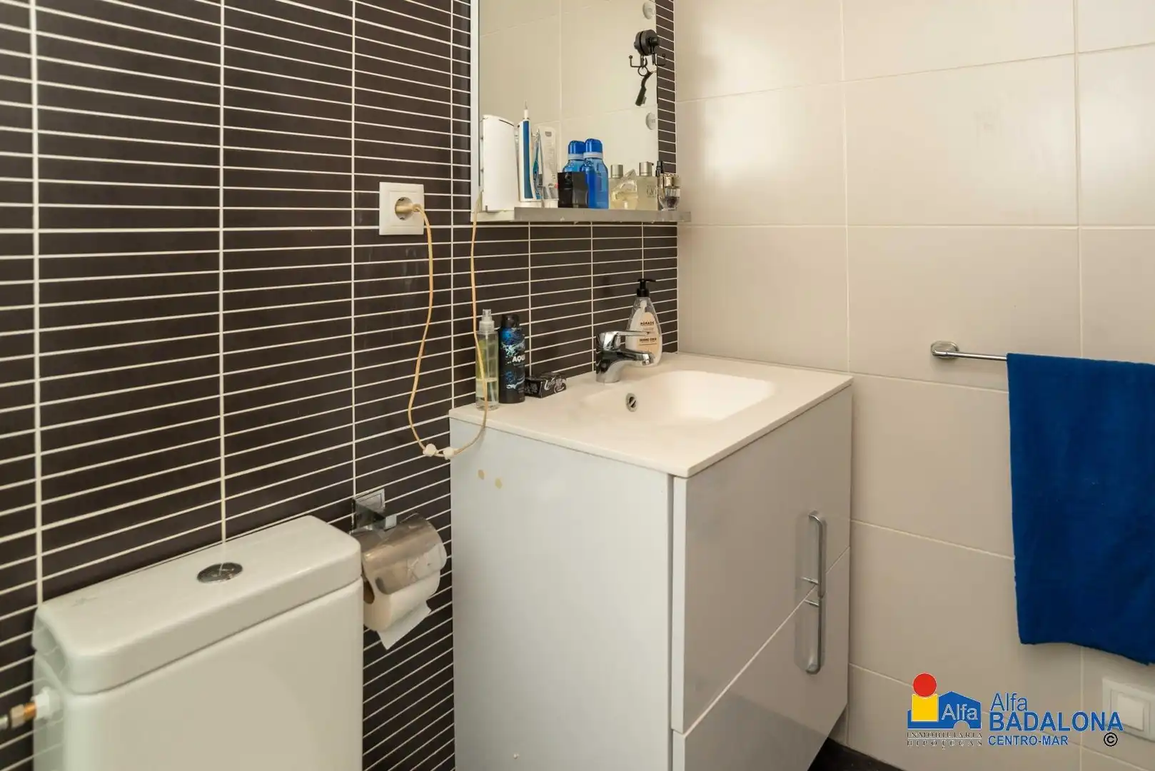 Baño de Piso en venta en Badalona con Aire acondicionado, Calefacción y Jardín privado
