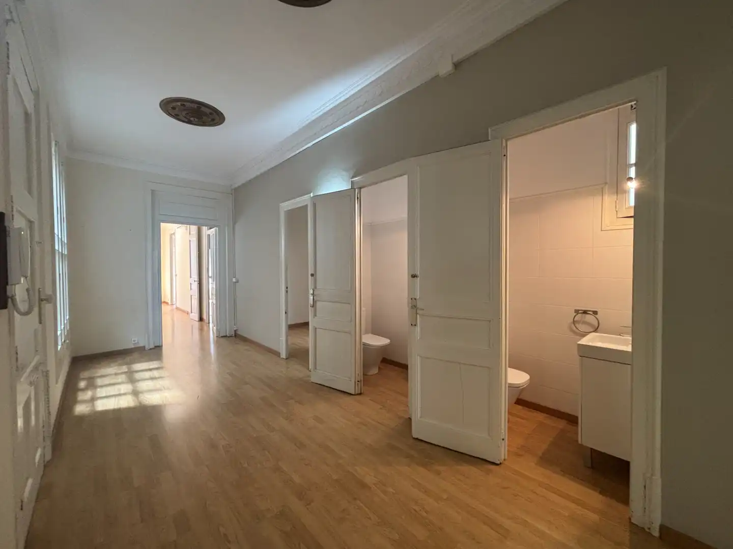 Office space with terrace to rent in Carrer de València 263, imagen 35