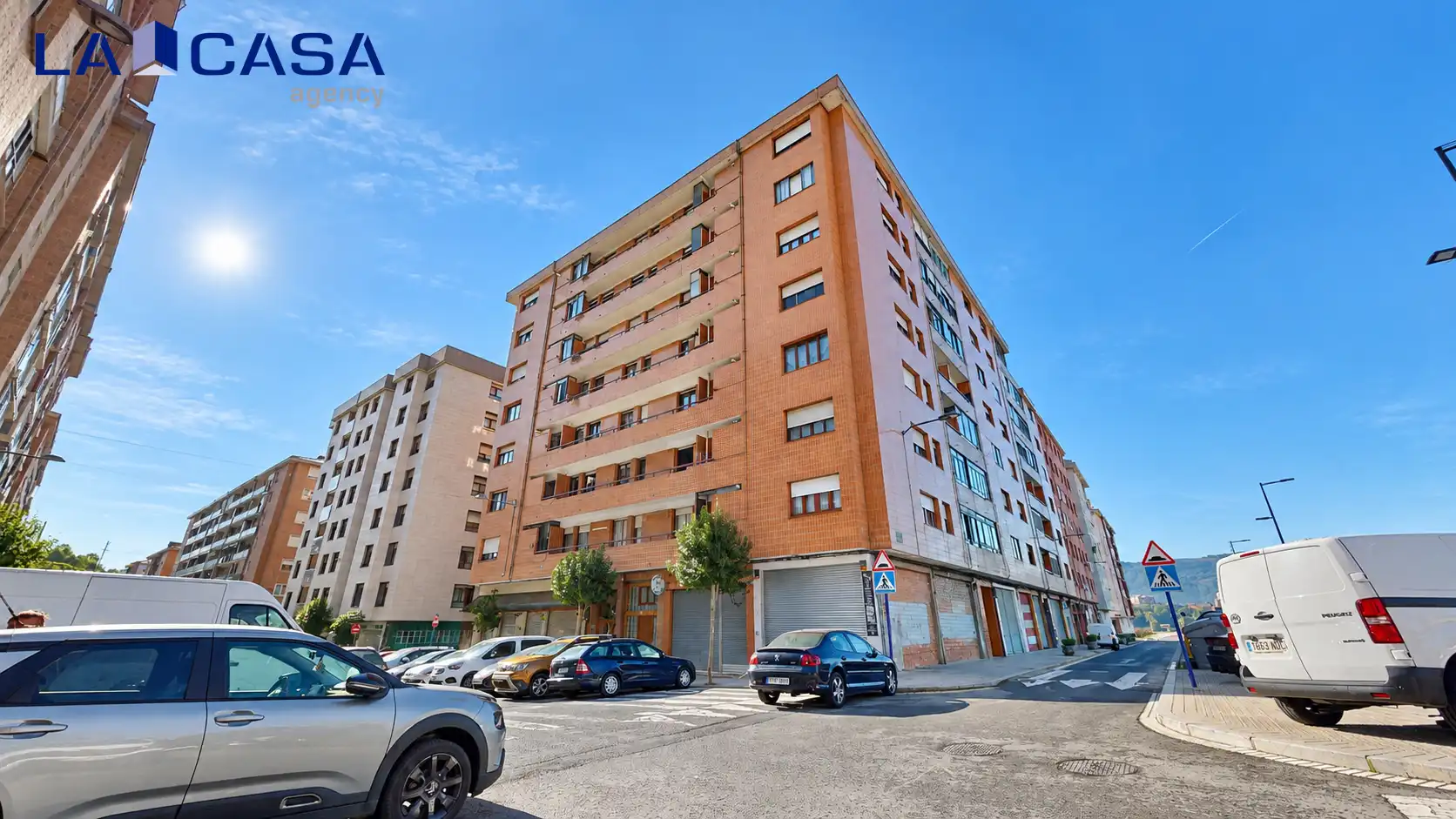 Vista exterior de Piso en venta en Erandio con Calefacción y Balcón