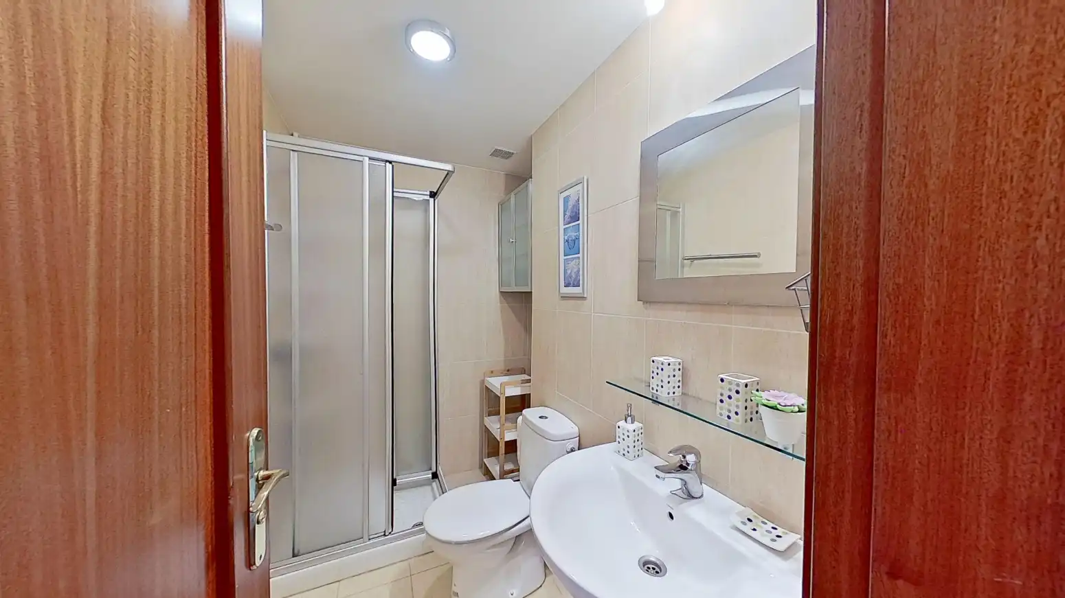 Bathroom of Flat for sale in Cartes  with Heating, Parquet flooring and Storage room
