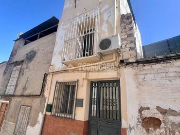 Casa amb balcó en venda a C. Soto Mayor