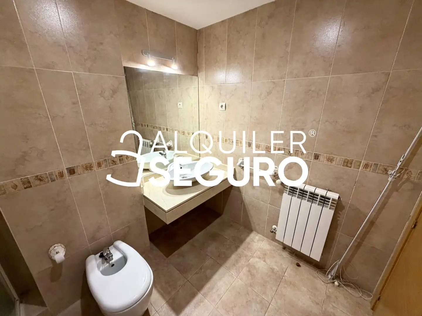 Bathroom of Flat for rent in Valdemoro  with Air Conditioner, Heating and Storage room