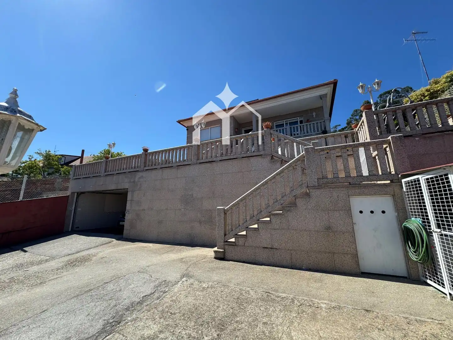 Exterior view of Houses for sale in Moaña  with Heating, Parquet flooring and Terrace