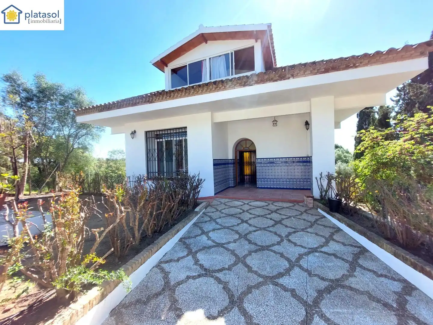 Chalet con piscina en venta en Calle ROMA