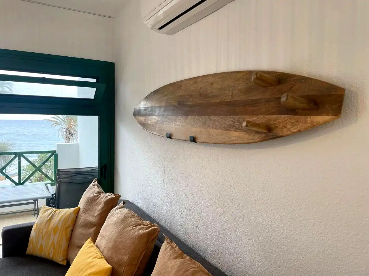 Planta baja de alquiler en Azucenas, San Agustín - Bahía Feliz