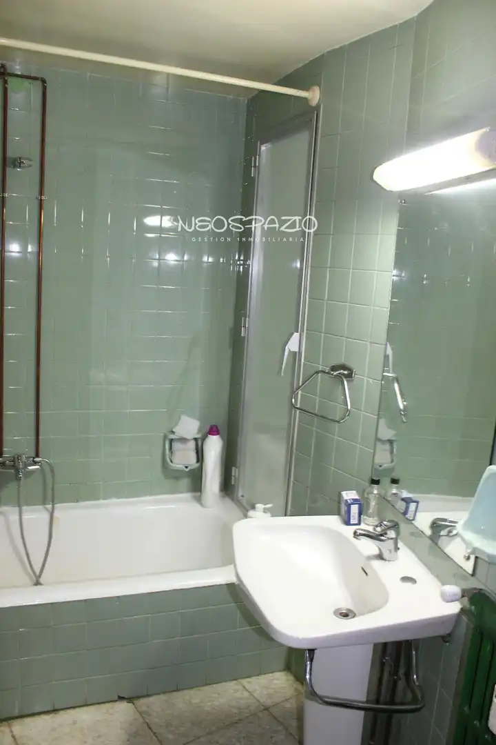 Bathroom of Flat for sale in Lugo  with Heating and Terrace