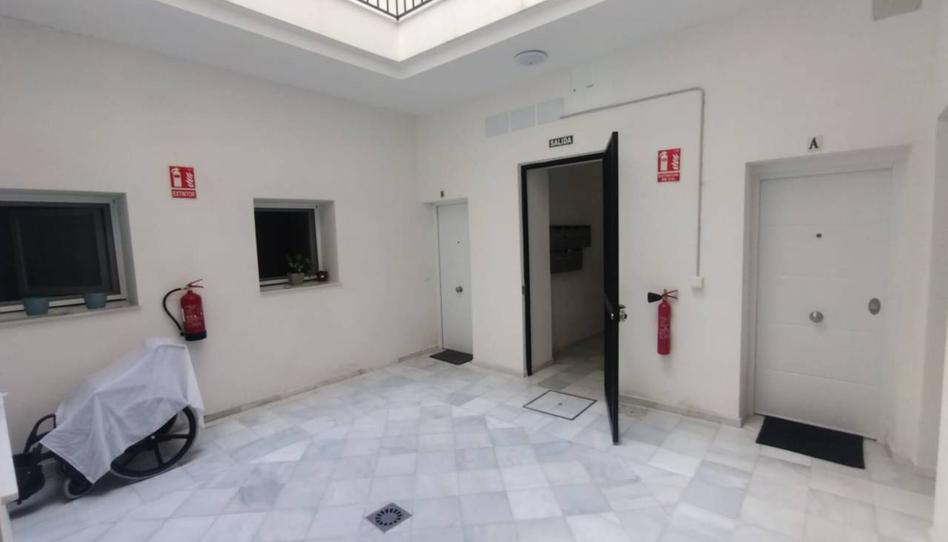 Foto 1 de Apartamento de alquiler en Sargento Daponte, La Caleta - La Viña, Cádiz