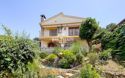 Vista exterior de Casa o xalet en venda en Lloret de Mar amb Aire condicionat, Terrassa i Piscina