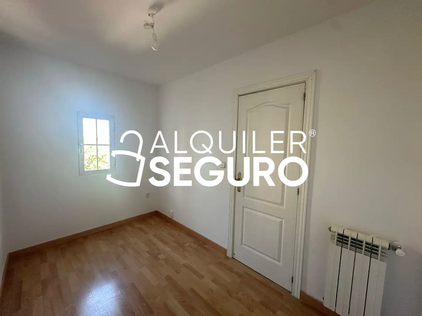 Schlafzimmer von Wohnung zur Miete in Madrid mit Klimaanlage, Heizung und Terrasse