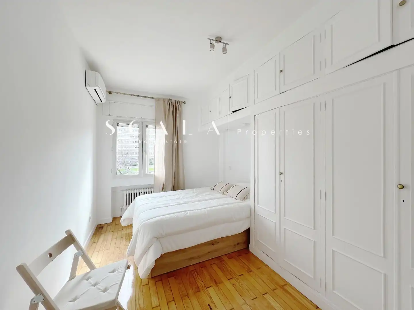 Habitación de Piso de alquiler en Madrid con Aire acondicionado, Calefacción y Amueblado