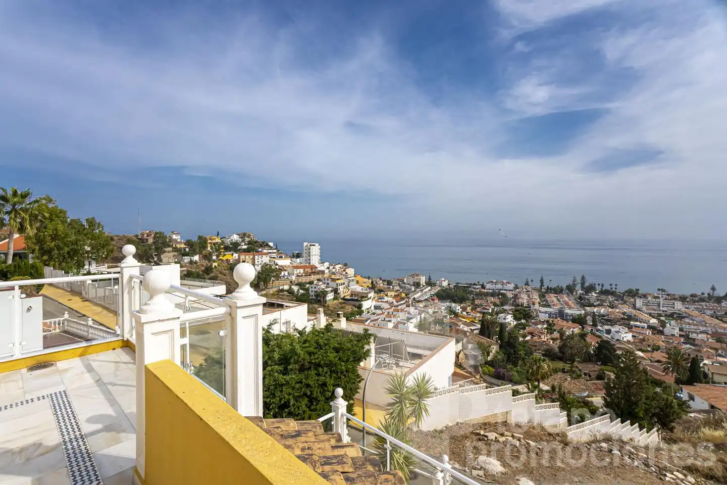 Vista exterior de Casa o chalet en venta en Rincón de la Victoria con Aire acondicionado, Jardín privado y Terraza