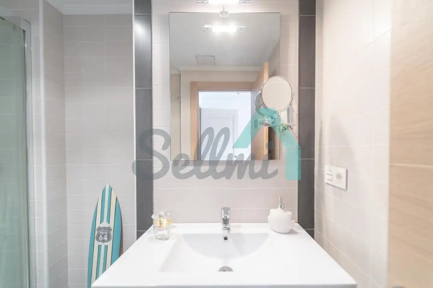 Bathroom of Flat for sale in Castropol  with Heating, Storage room and Furnished