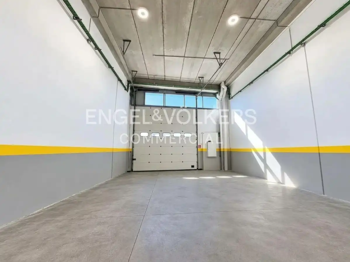 Nave industrielle à louer à Port, imagen 7