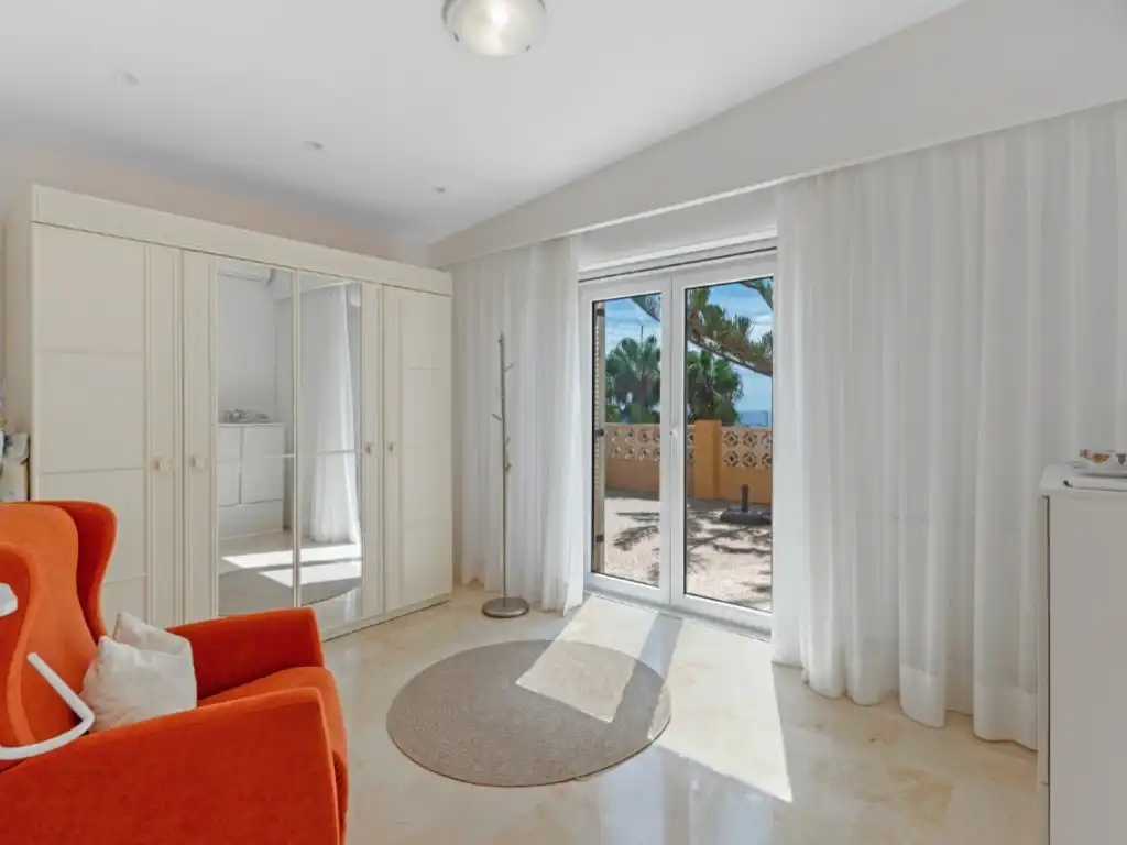 Houses for sale in Avenida Europa, Poble Nou - Montiboli