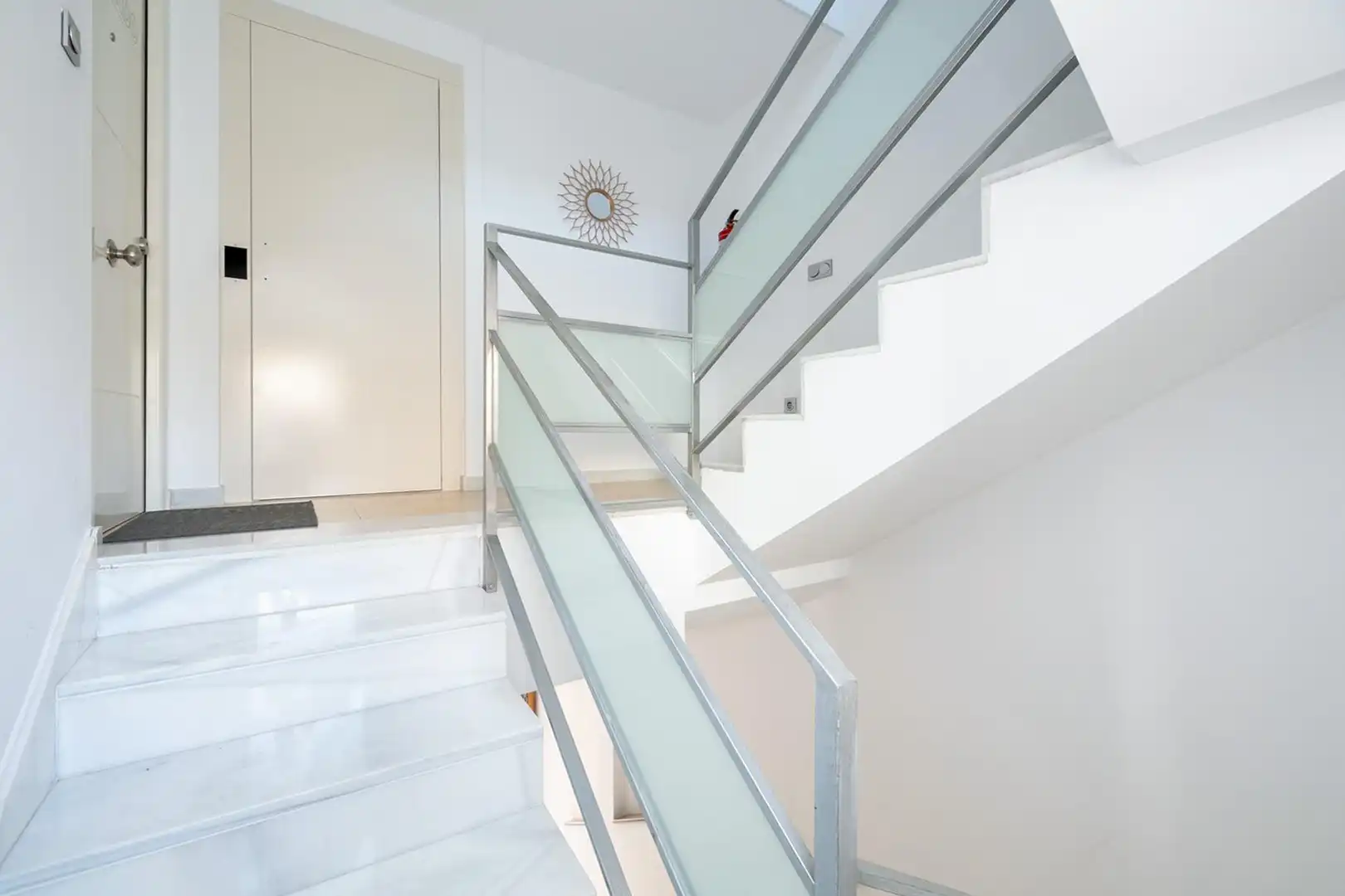 Inmuebles singulares con ascensor en venta en La Zubia Ciudad, imagen 7