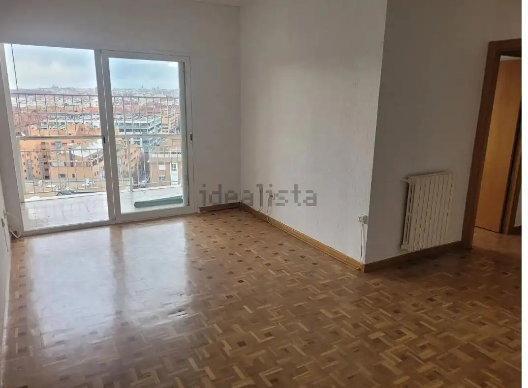 Bedroom of Flat for sale in Madrid  with Heating, Parquet flooring and Terrace