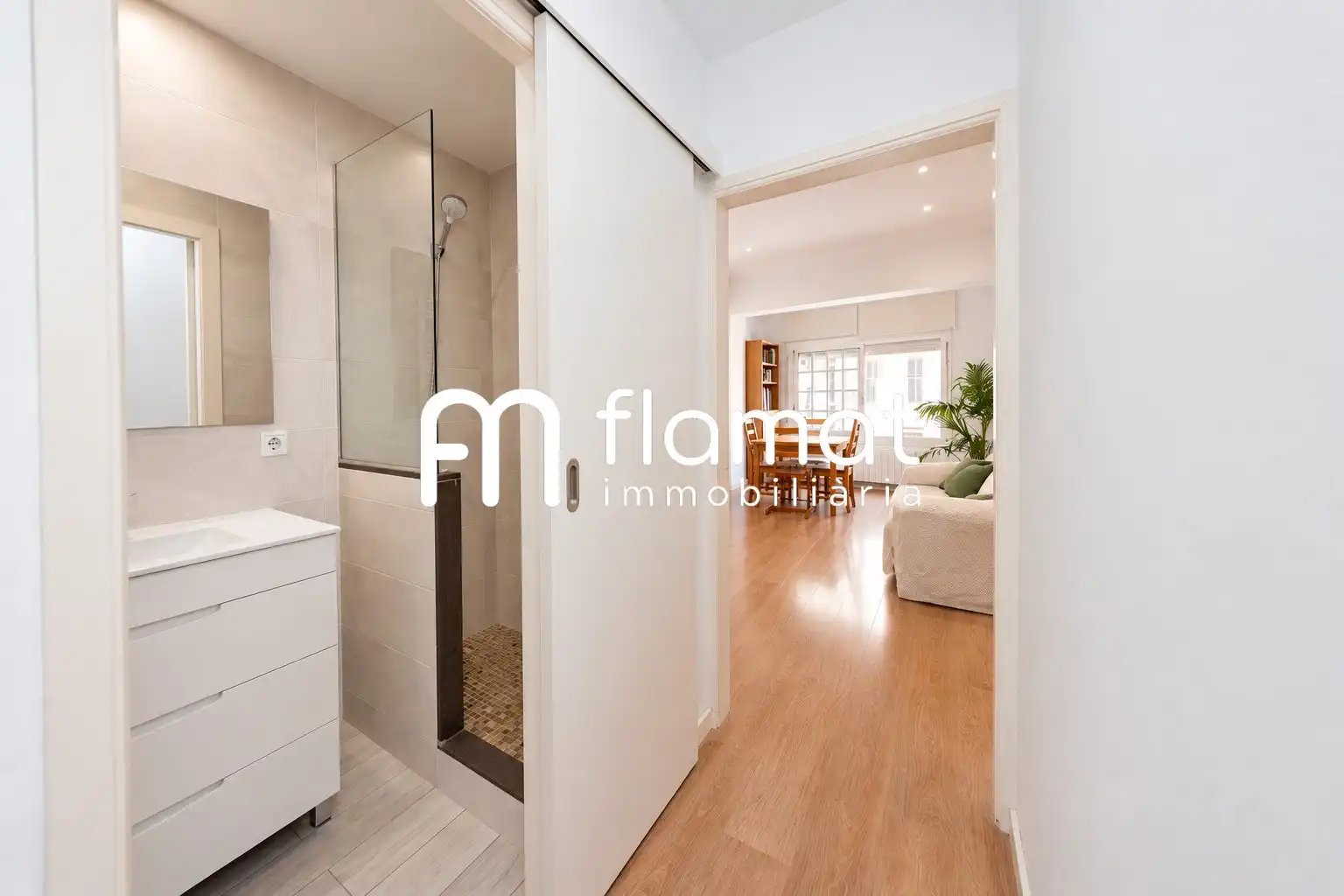 Flat with terrace for sale in Carrer de València, imagen 10