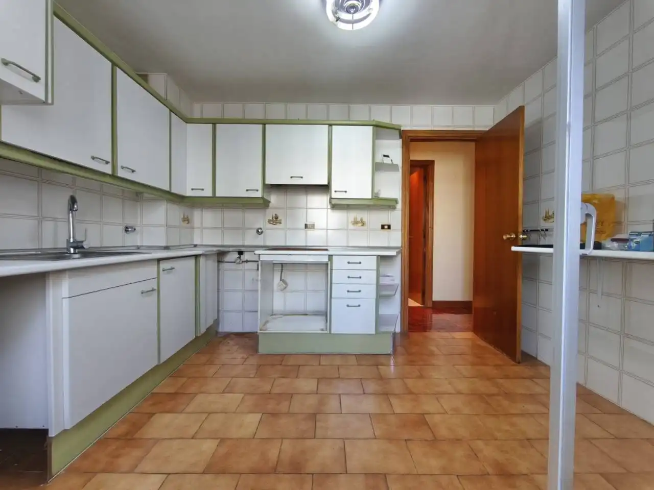 Cuina de Pis en venda en Burgos amb Calefacció, Parquet i Terrassa