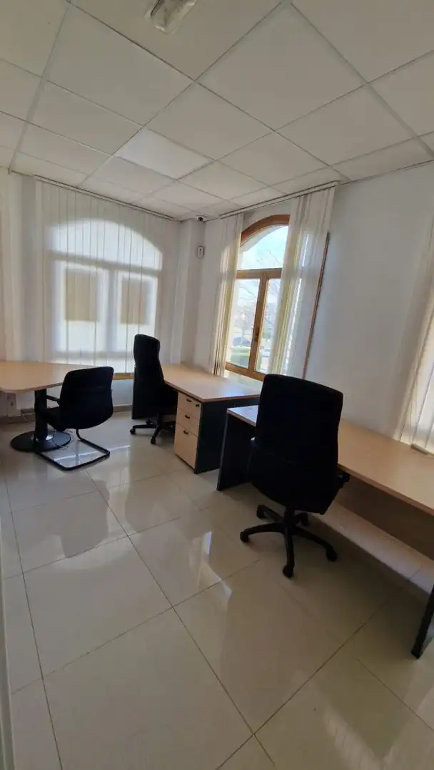Office for sale in León Capital   with Heating