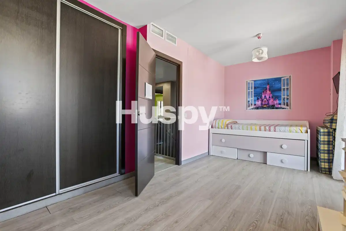 Chalet con balcón en venta en Calle Torre del Oro, imagen 32