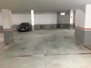 Garaje de alquiler en Rúa Baiona, Alto del Castaño