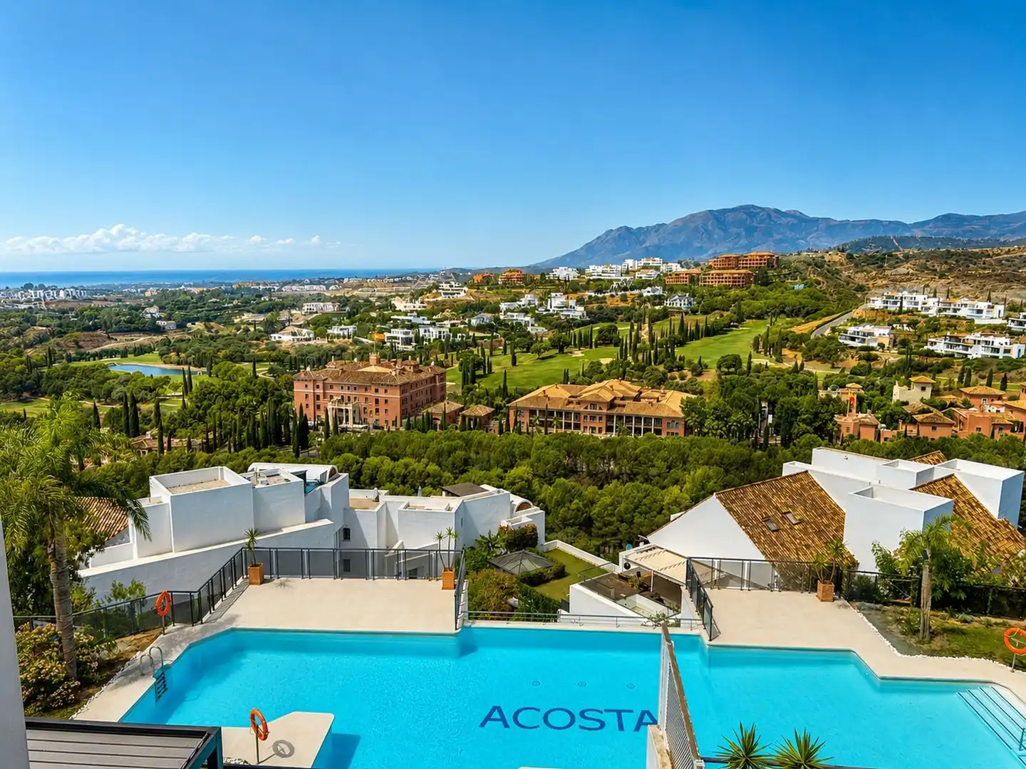 Flat with pool for sale in La Zagaleta, imagen 2
