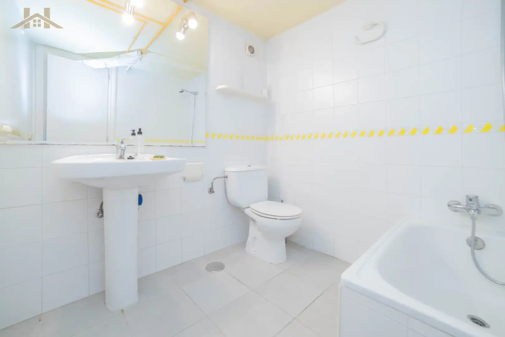 Baño de Casa adosada en venta en Torrelodones con Amueblado