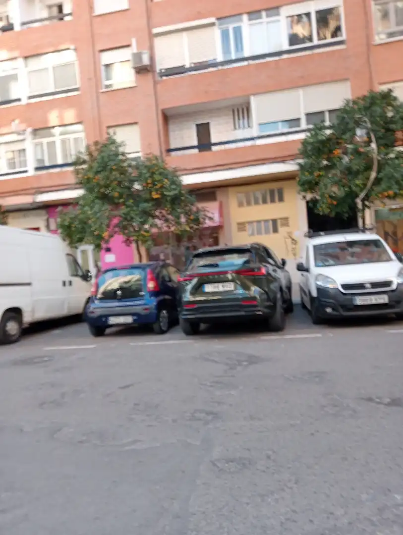 Aparcament de Local en venda en Valencia amb Terrassa, Moblat i Alarma