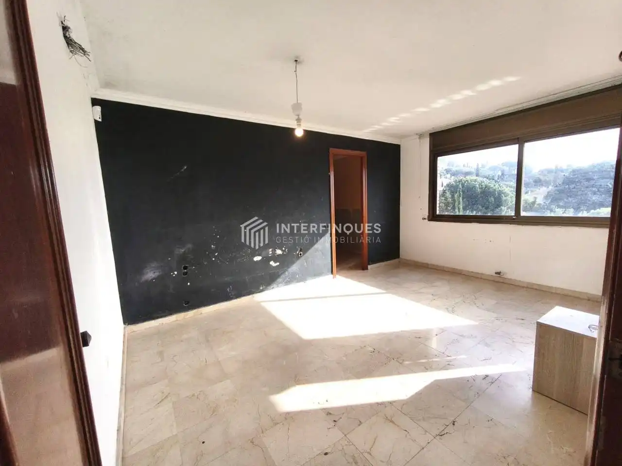Sala d'estar de Casa o xalet en venda en Premià de Dalt amb Calefacció, Jardí privat i Terrassa