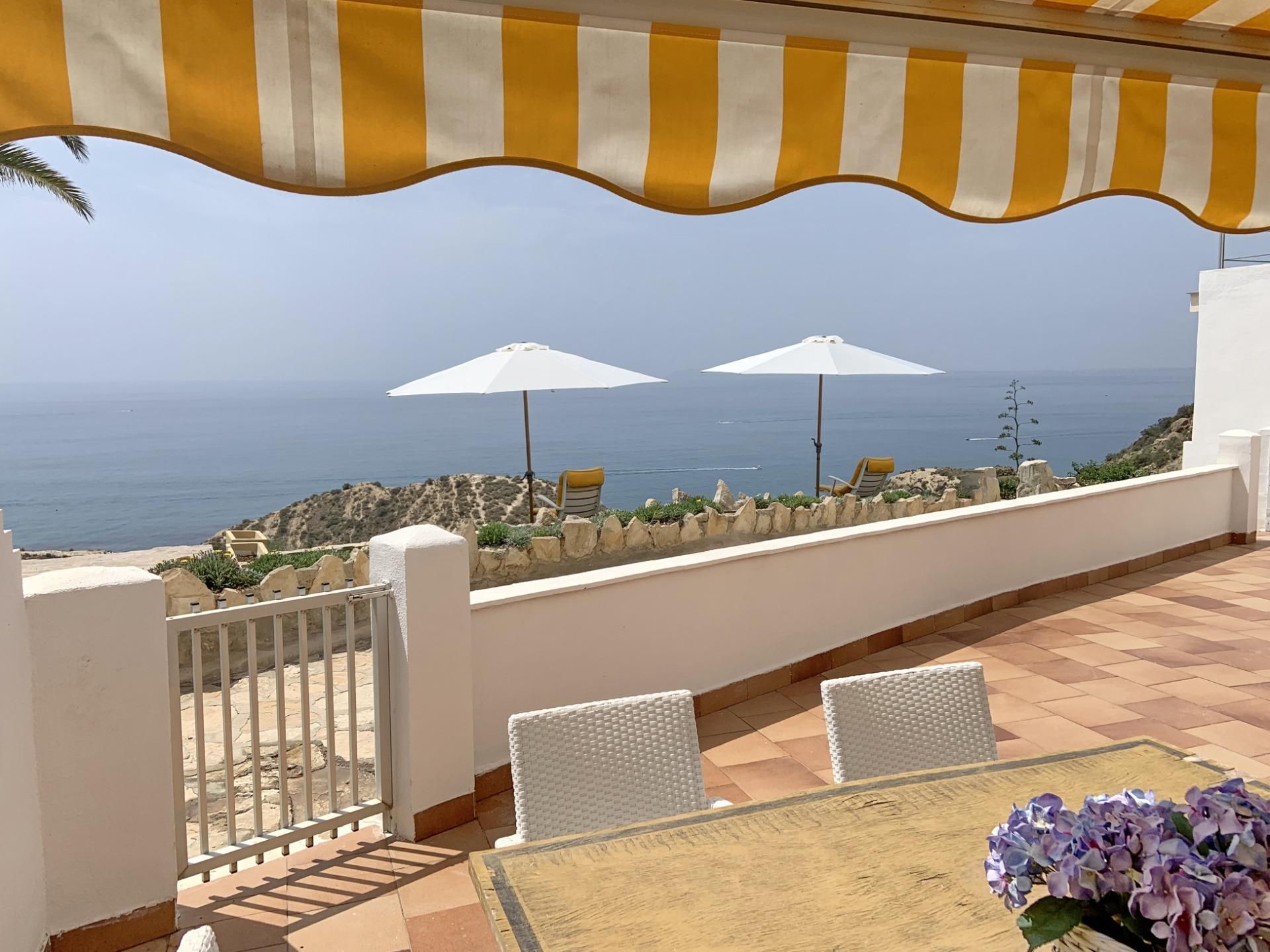 Terrace of Single-family semi-detached for sale in Alicante / Alacant  with Air Conditioner, Heating and Private garden