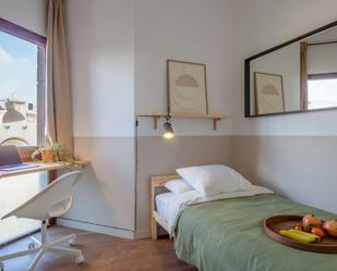 Bedroom of Flat to share in  Barcelona Capital  with Terrace