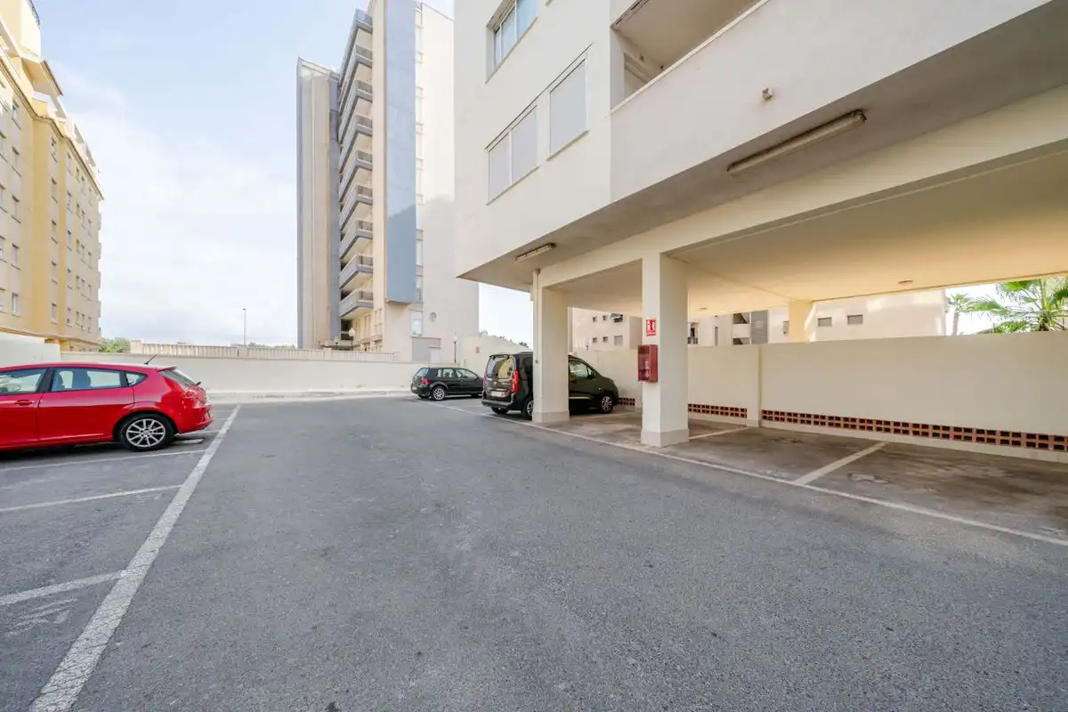 Aparcament de Dúplex en venda en Guardamar del Segura amb Aire condicionat, Calefacció i Terrassa