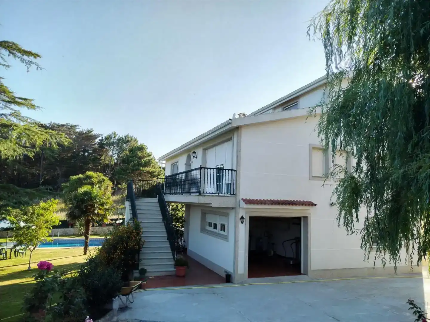 Vista exterior de Casa o chalet en venta en Muros, A Coruña