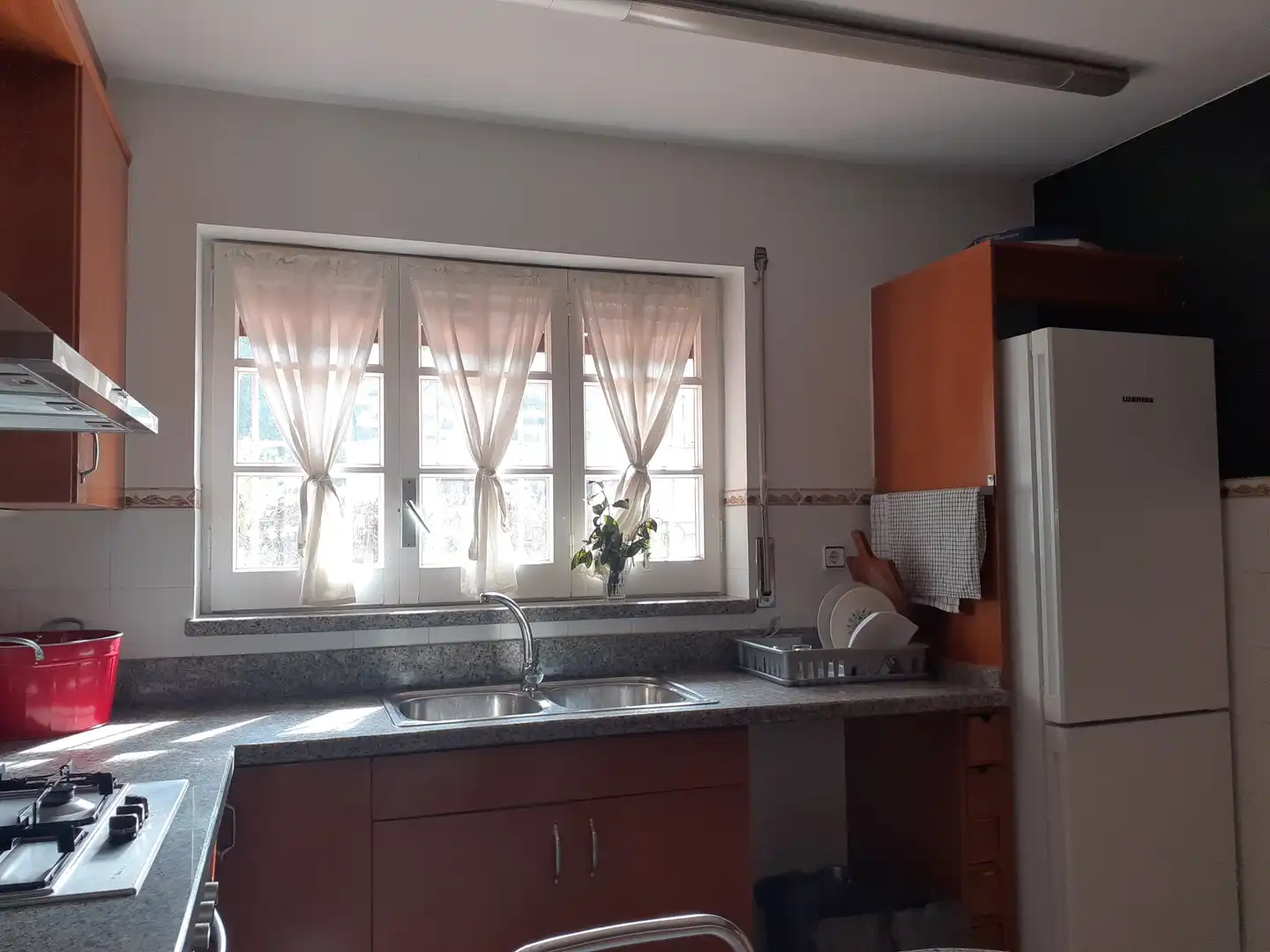 Küche von Haus oder Chalet zum Verkauf in Gelida mit Heizung, Privatgarten und Parkett