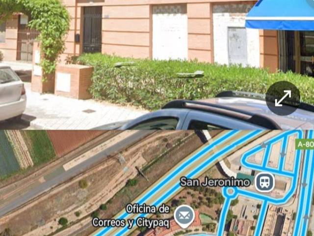 Local comercial en Venta en Calle Pez Martillo, 8 en San Jerónimo - La Bachillera