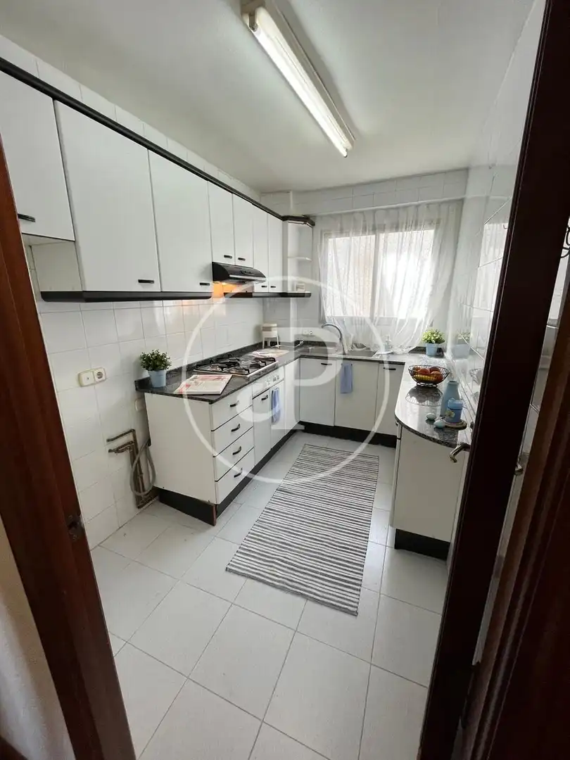 Cuina de Pis de lloguer en Valencia amb Aire condicionat, Calefacció i Terrassa